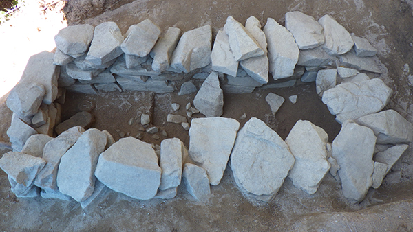 竪穴式石室（南から）